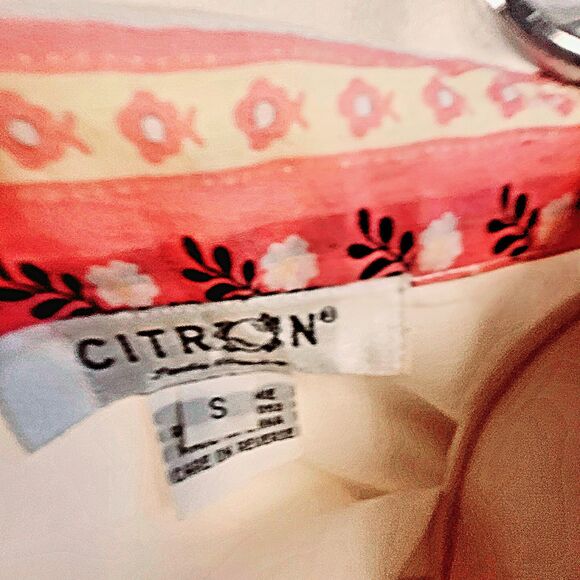 CITRON Butterfly Embroidered Tunic - SMALL - Unique Spring Floral - Ramie Linen - Picture 10 of 13